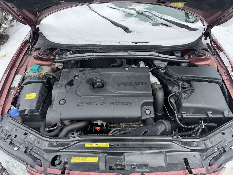 Волво в70 2.5 дизел 2000Г само на части