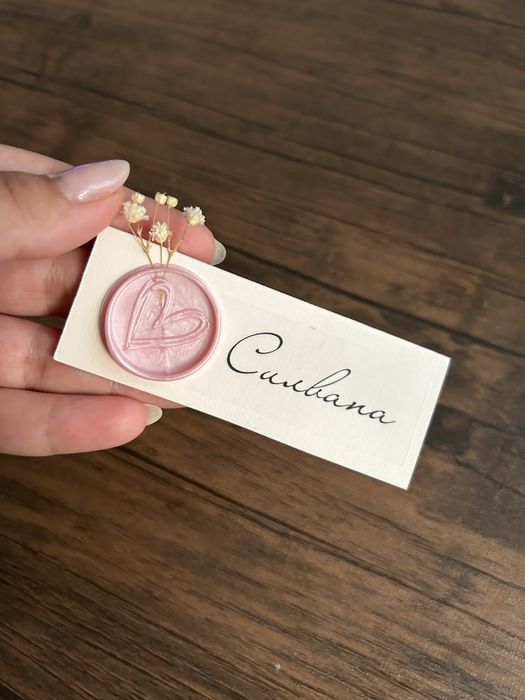 Ръчно изработени сватбени покани и тейбъл картички