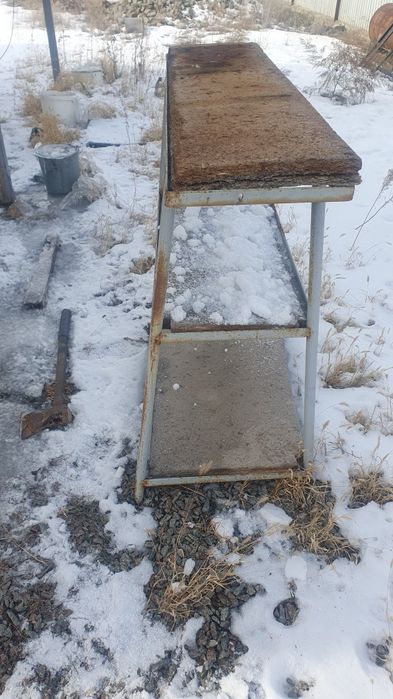 Подставка для цветов.