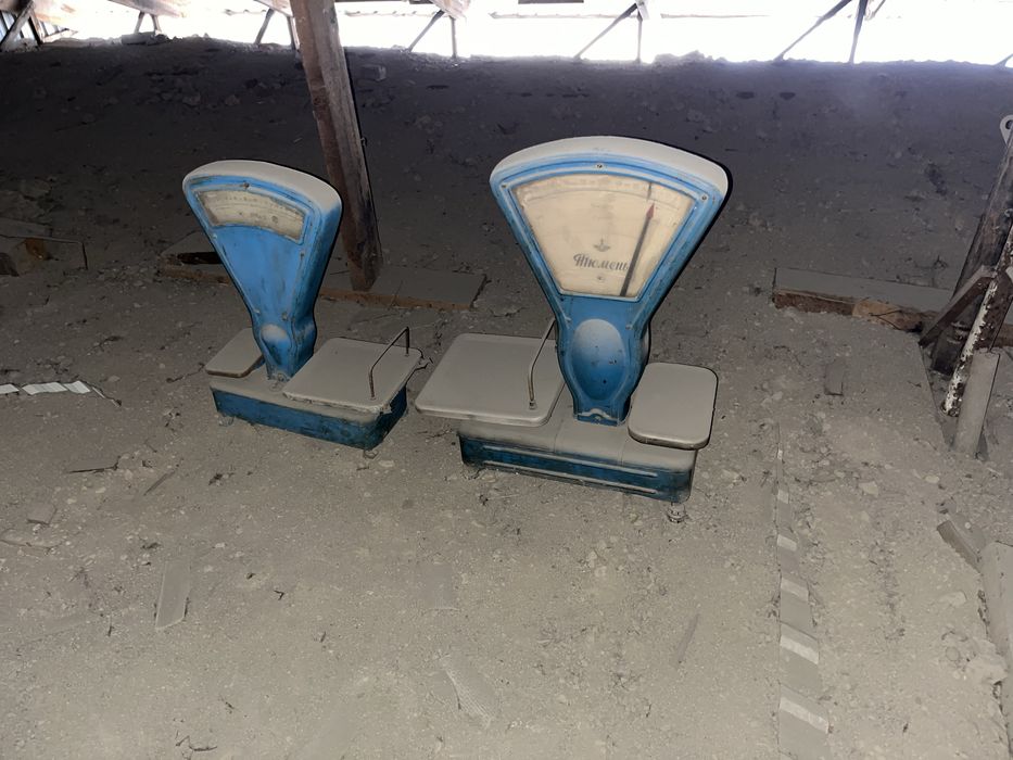 Продам разный хлам и вещи