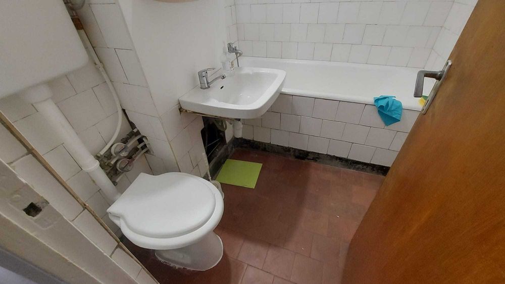 Apartament 2 camere, decomandat, zona Obor, 55 mp total, etaj 6/10, metrou