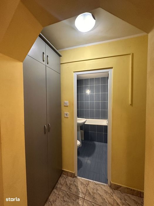 Apartament 2 camere decomandat, et. 3 - Ale. Zorilor
