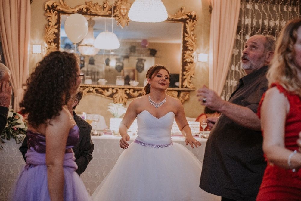 Vand rochie de mireasa