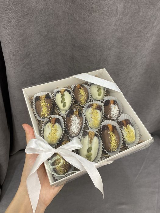 Финики в шоколаде 3700тг