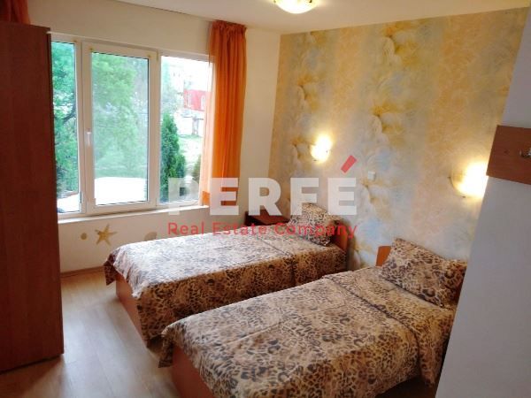 Продава се Тристаен апартамент в к.к. Слънчев бряг - 84 кв.м за 1173 €/кв.м - Снимка #2