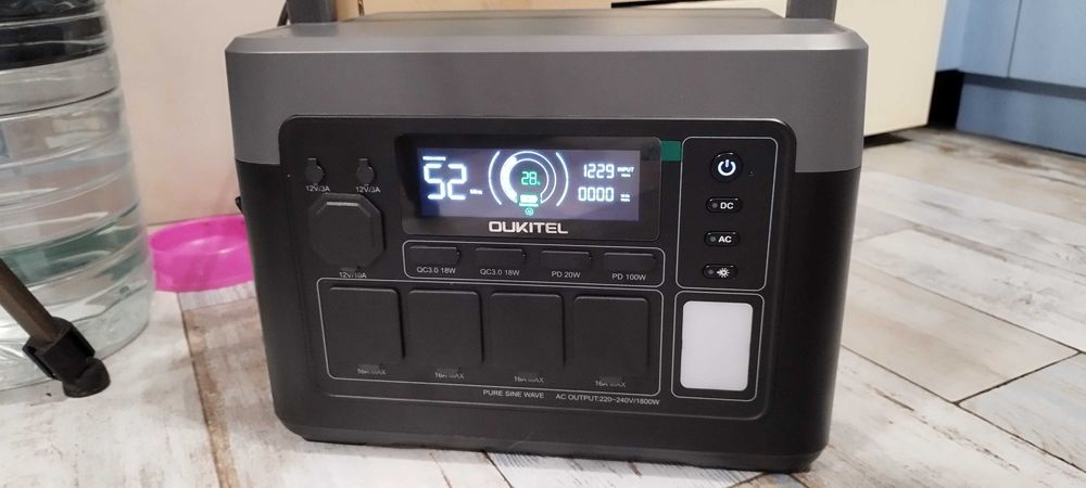 Преносима соларна зарядна станция Oukitel power station