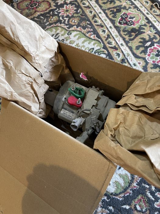 Компрессор кондиционера на LEXUS GX470