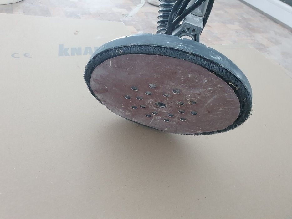 Шлайфмашина Жираф за стени и тавани