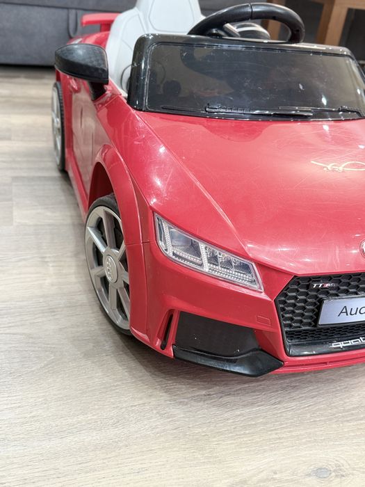 Акумулаторна кола с родителски контрол 6V AUDI TT ЧЕРВЕН
