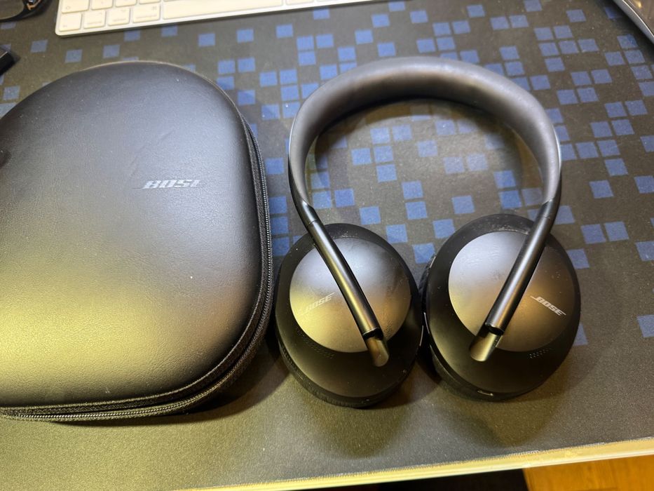 Casti wireless Bose NC700 noise cancelling negre - stare excelenta!