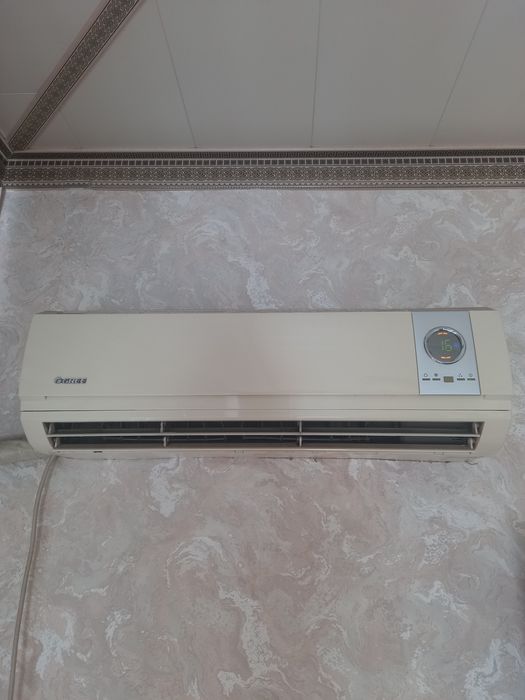Продам Б/У кондиционер GREE 09