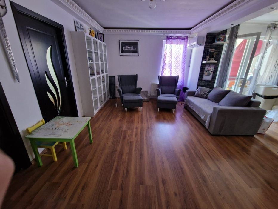 Vand Apartament Floresti 64mp 3 camere