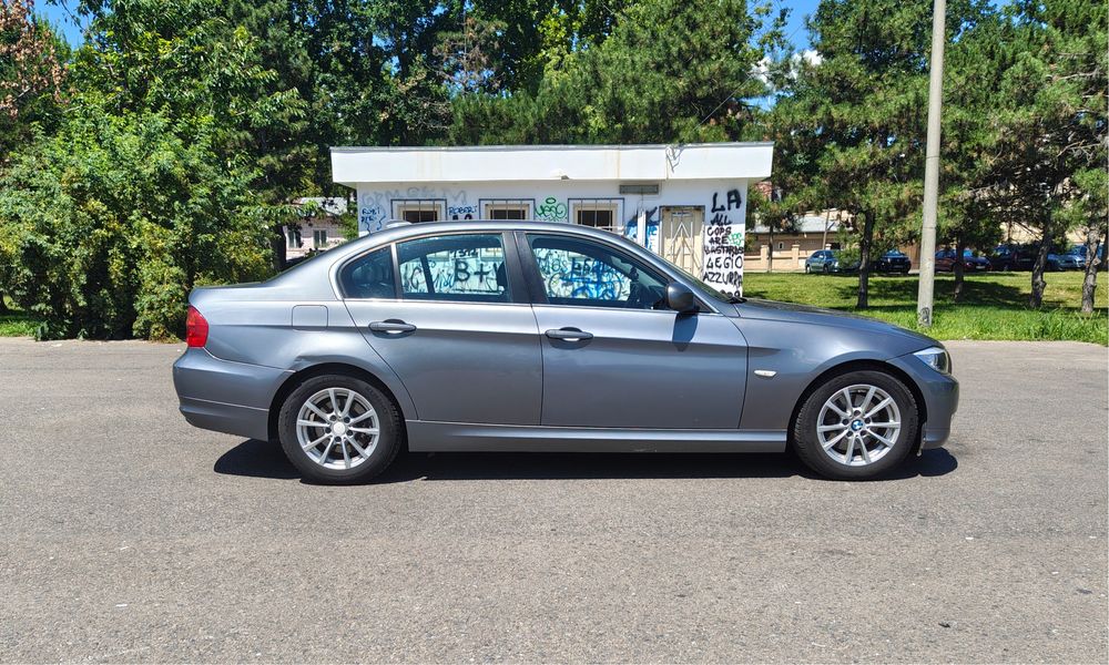 BMW  E90 320D Sedan  Facelift 2009 N47