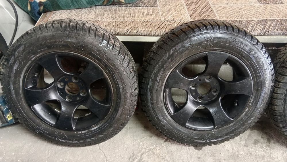Продаются диски с шинами R13