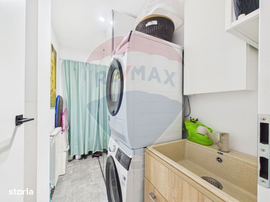 Apartament cu 3 camere de vanzare, Zona Unirii