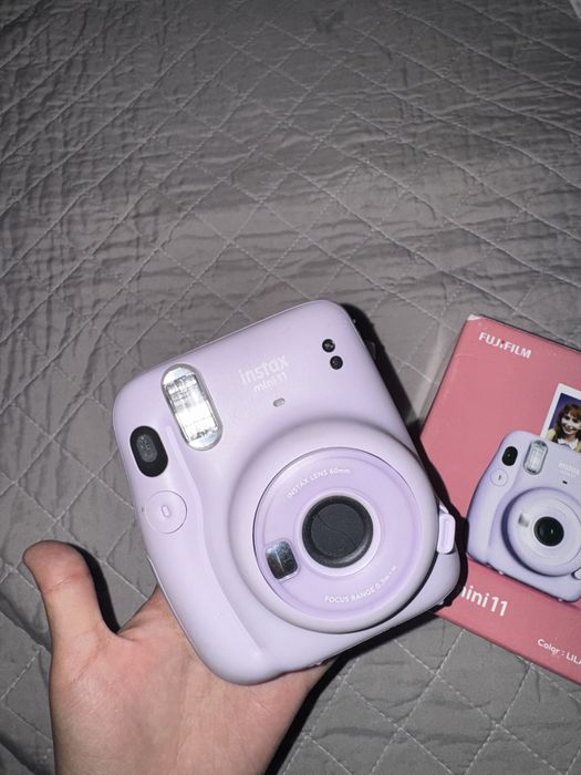 Продам instax11 инстакс11