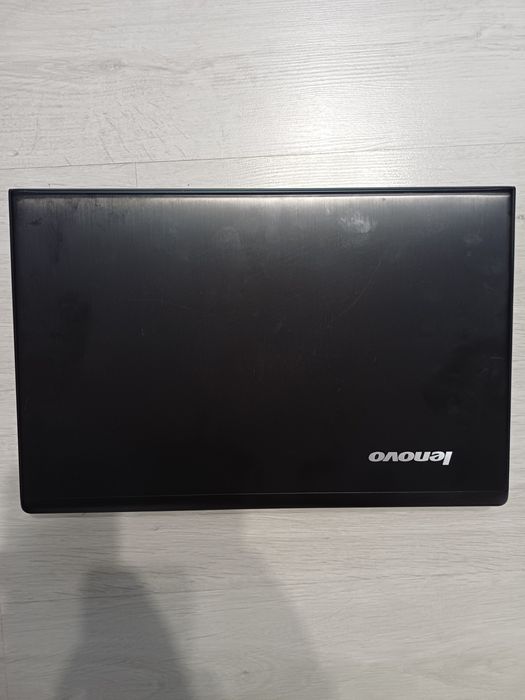 Laptop Lenovo Z710