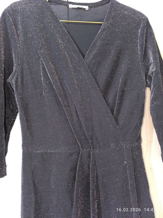 Нарядное  чёрное платье