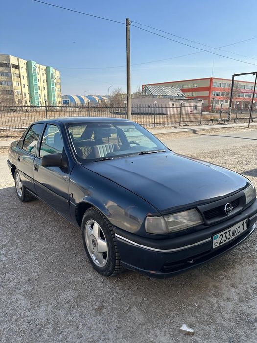 Продаётся опель.