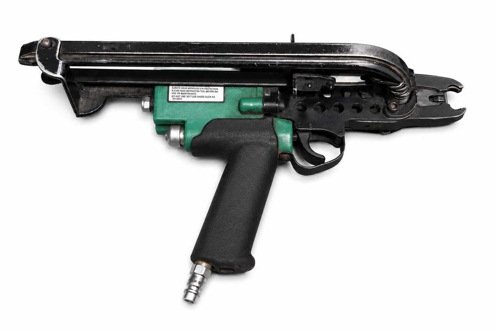 Pistol pneumatic pentru legat fier beton AR