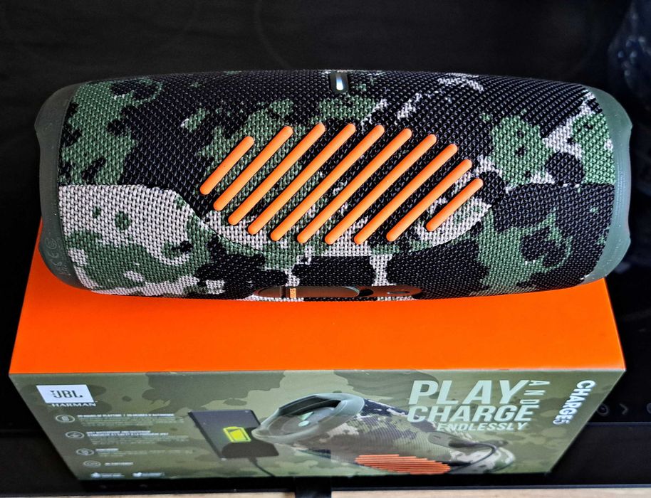 JBL Charge 5 колонка