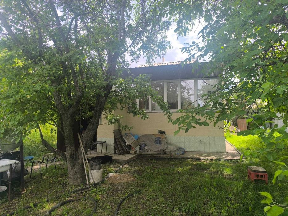 Продам дачный участок с домом.