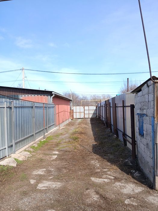 Продам пол  дома в бурундае