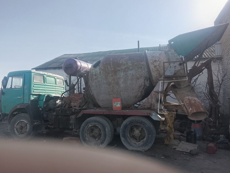 Kamaz Meksir õziga õzi yuklaydi