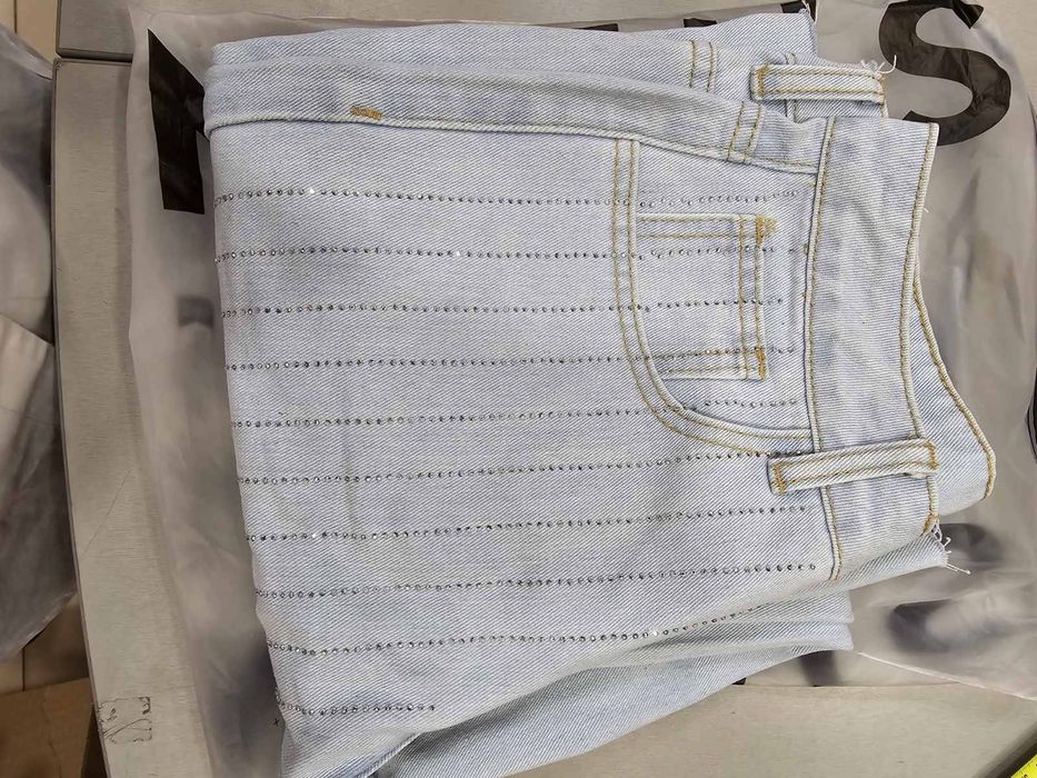 Дънки нови shein