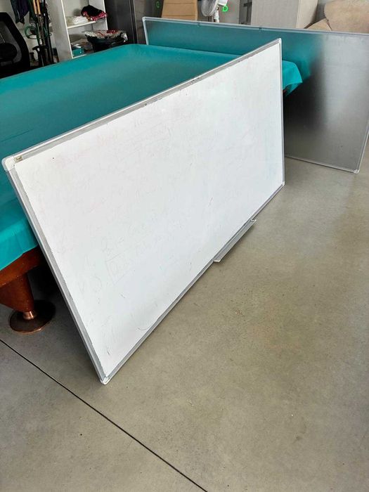 Vand table magnetice