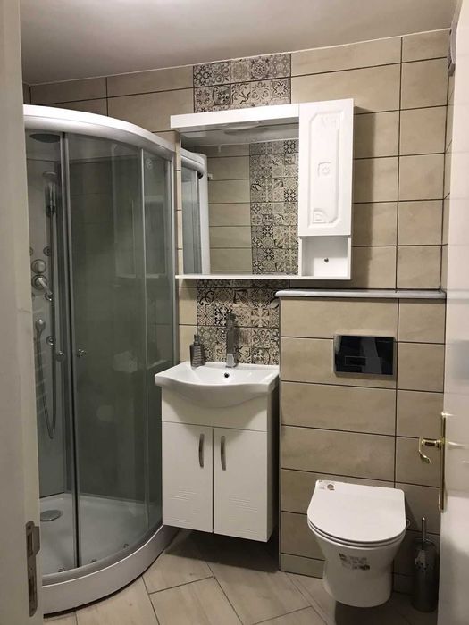 Тристаен апартамент във Въстанически