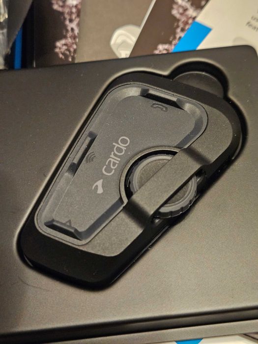 Intercom Cardo Freecom 4x Nou