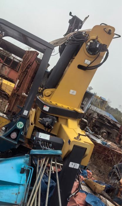 Манипулятор 8 тонналик 13.3 стрело