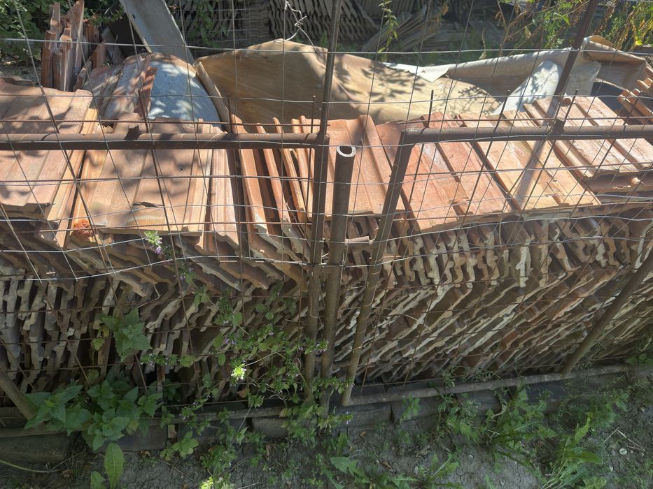 Țiglă ceramică second-hand – 3.500 lei cu încărcare inclusă
