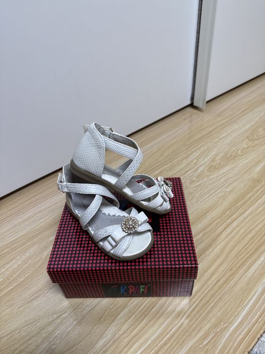 Детские сандали