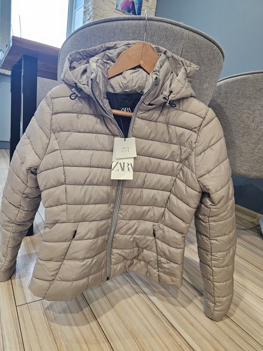 Бежаво яке Зара Ново шушляк