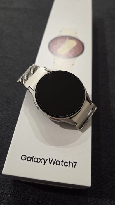 Samsung Galaxy Watch 7 – като нов, с гаранция