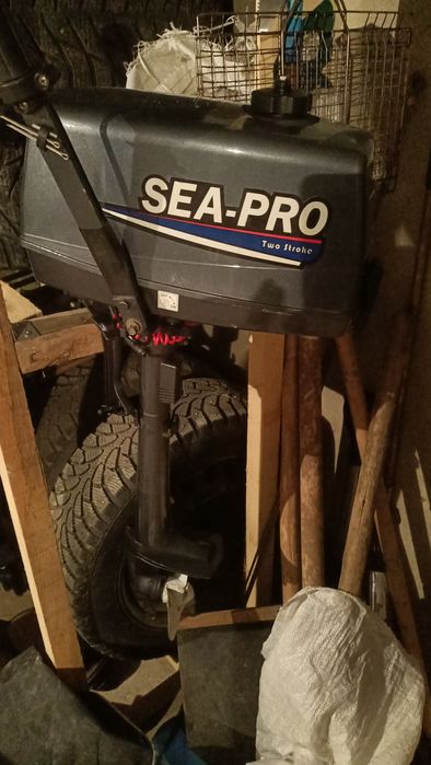 Продам лодочный мотор ста про 2,6