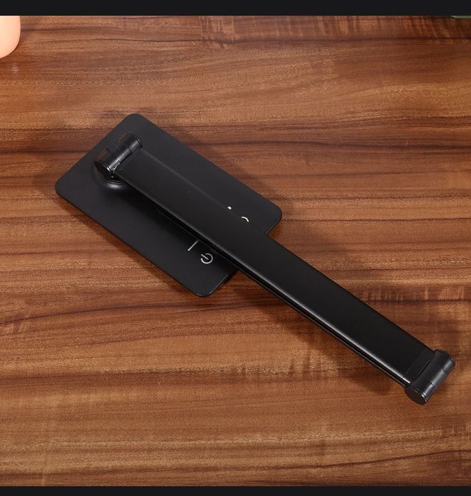 Лампа настольная