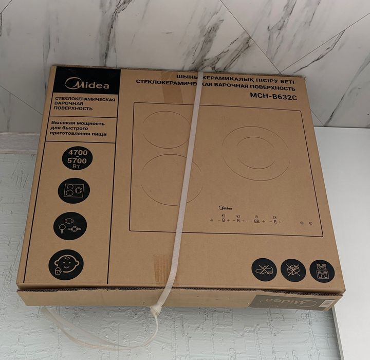 Продам плиту Midea