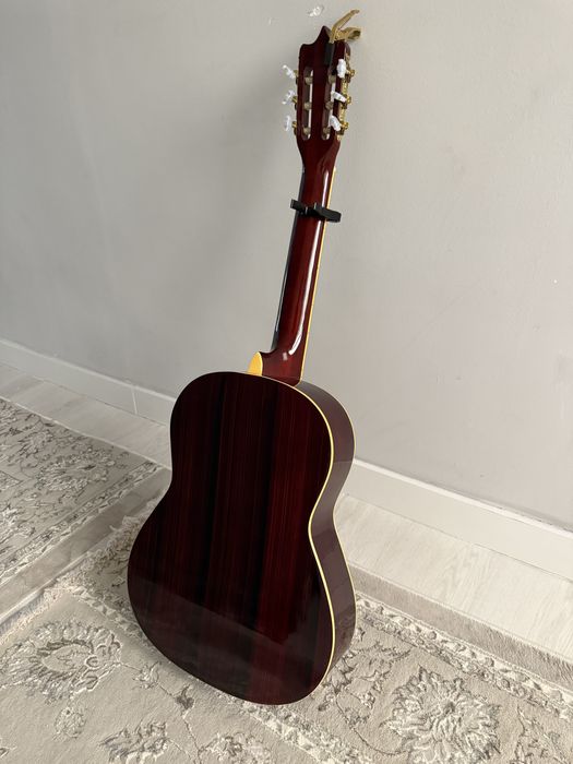 Классическая гитара сатылады