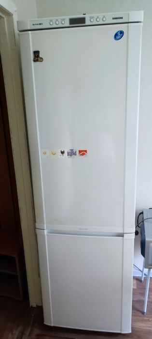 Продам холодильник самсунг