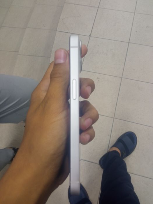 Iphone 13 sotiladi
