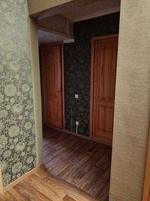 Продается 4 комнатная квартира