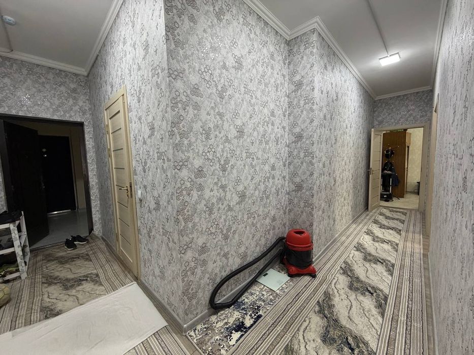 Motrid sotiladi  3 etaj  2 xonali