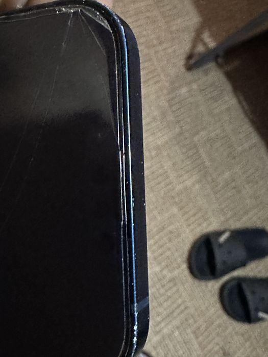 Iphone 13  256гб емкость 100