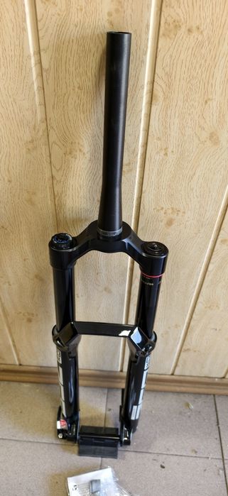 Вилка ROCKSHOX ZEB ULTIMATE RC2 29" 170mm BOOST 15x110mm Tapered Black
