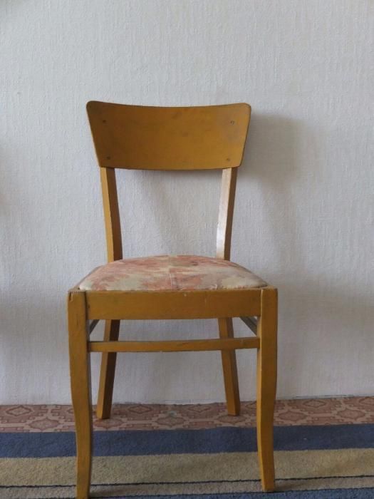 Пара стульев. Дерево.