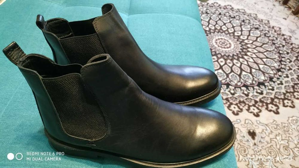 Продам сапоги кожаные (полусапожки) Турция 43 размер новые 500000 сум