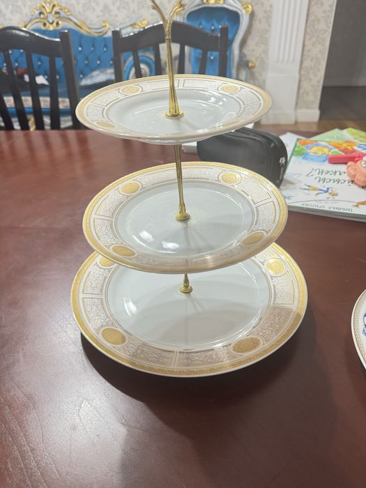 Продам посуду этажерка